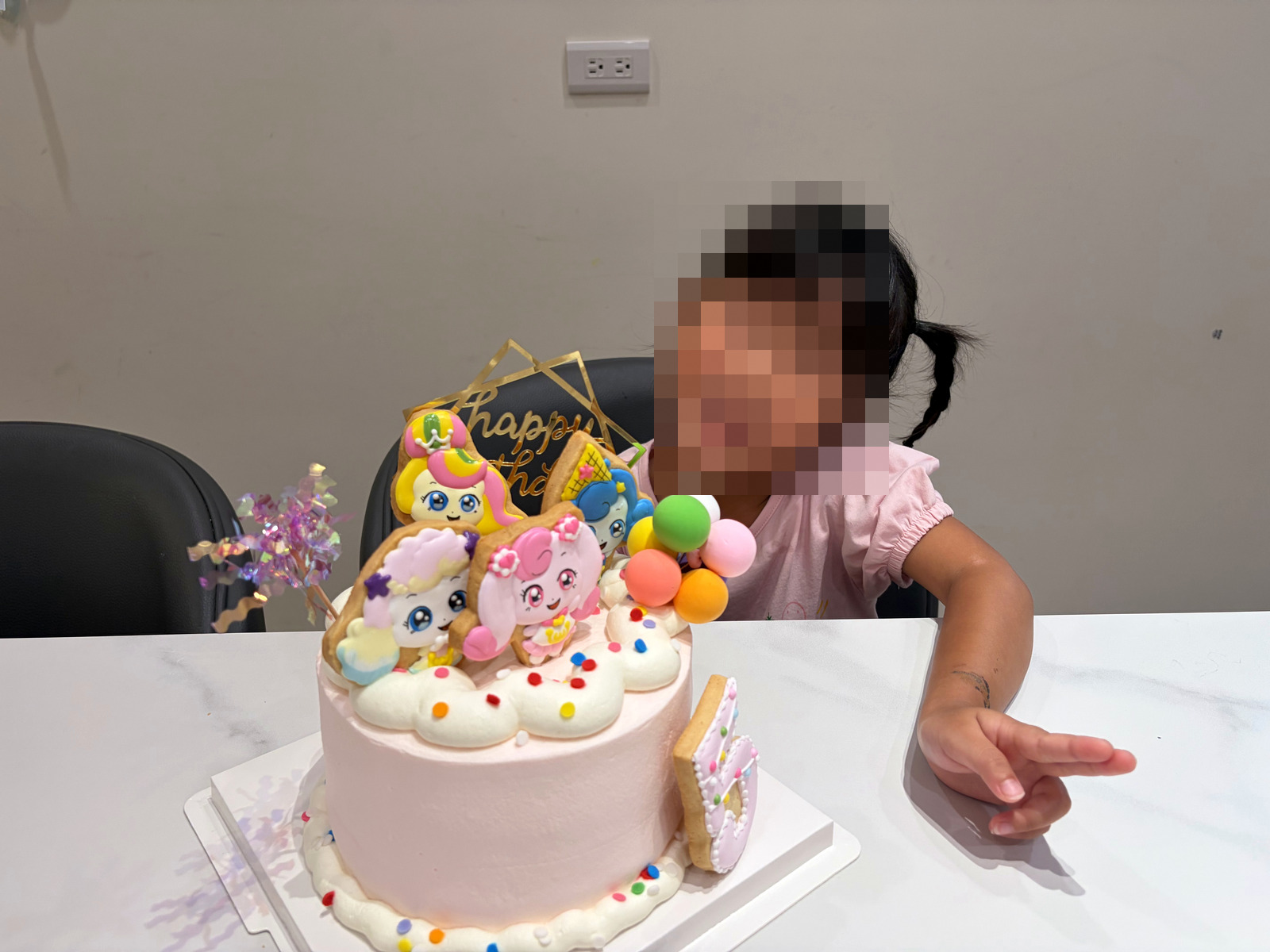 4、5歲聖誕禮物推薦：芮最愛的奇妙萌可造型蛋糕